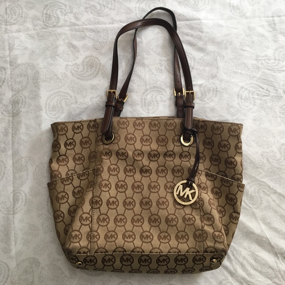 Michael Kors Signature Tote